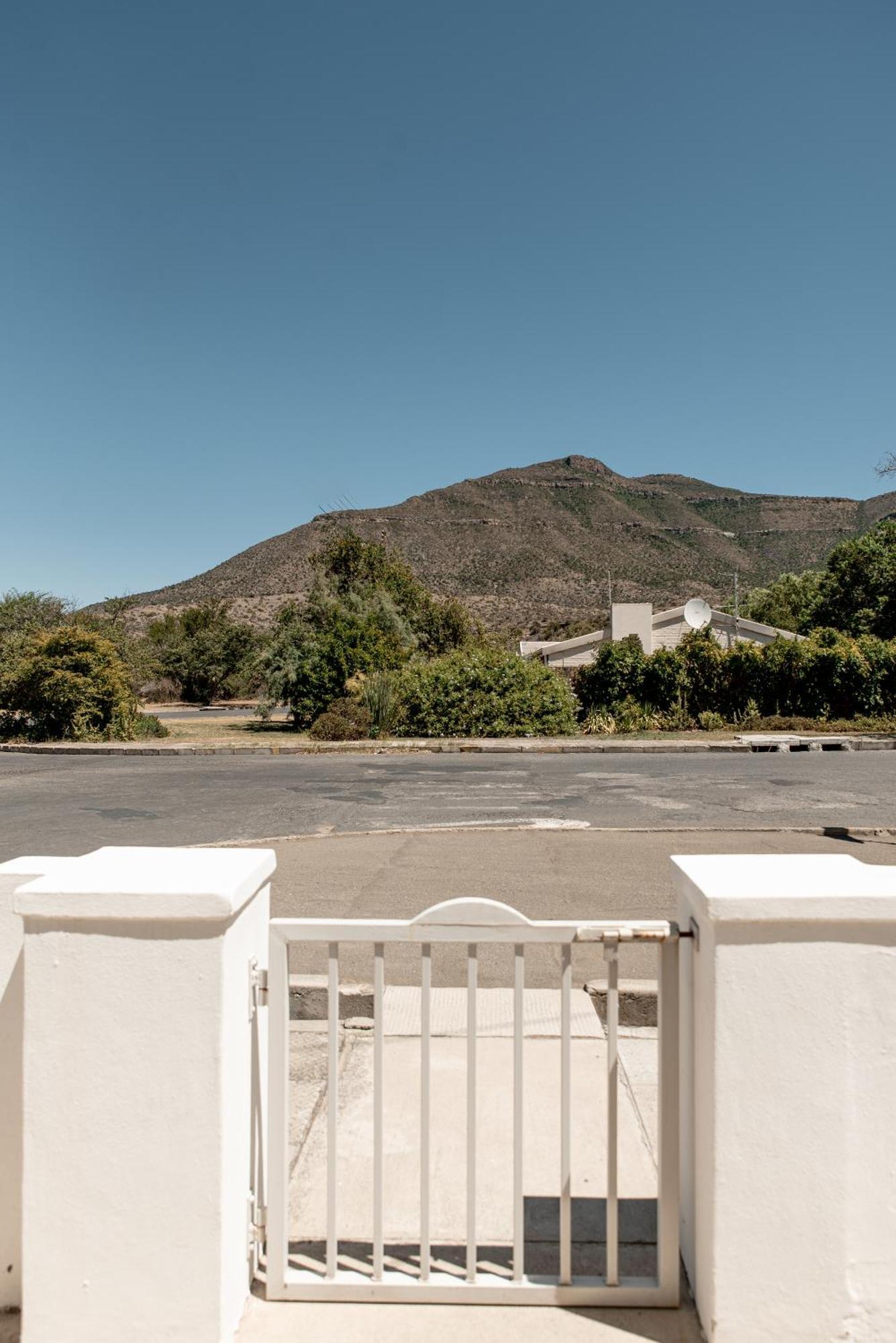 Graaff-Reinet River Bend Guesthouses מראה חיצוני תמונה